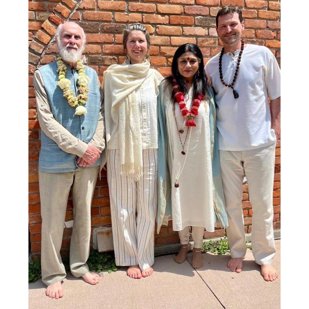 Dr David Frawley, Yogini Shambhavi, Shankari & Yogesh on a yoga mantra retreat