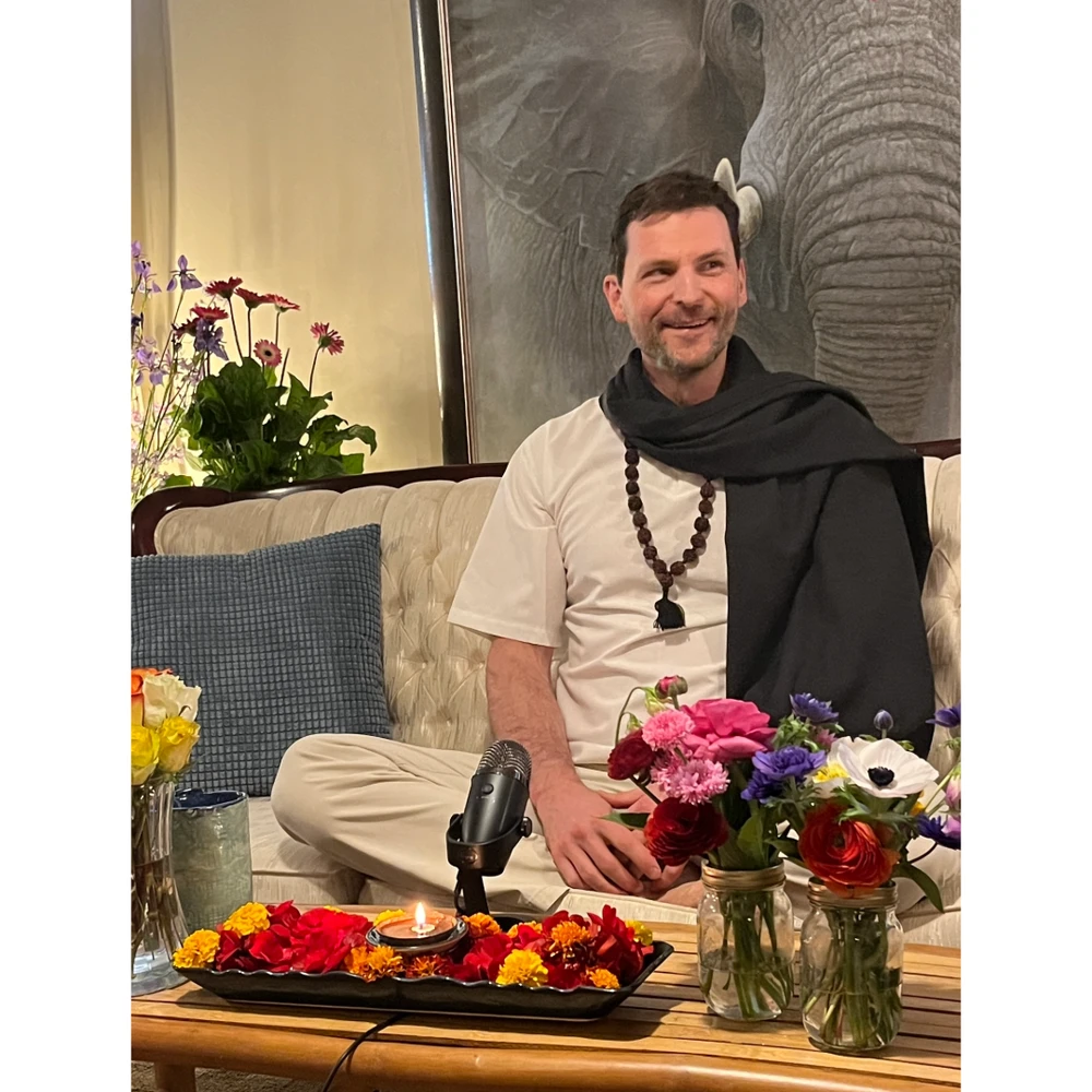 Yogesh Van Acker teaching Mantra Pranayama